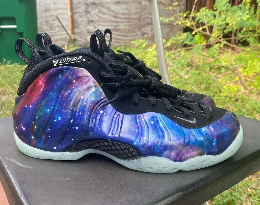 Nike,Air Foamposite One,Galaxy  发售日期更新！「银河喷」细节都看清了！