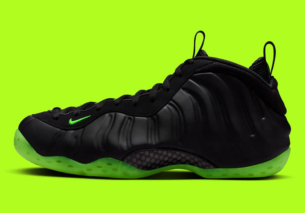 Nike,Air Foamposite One,Volt,H  撞脸通灵！Nike「黑绿喷」日期确定！