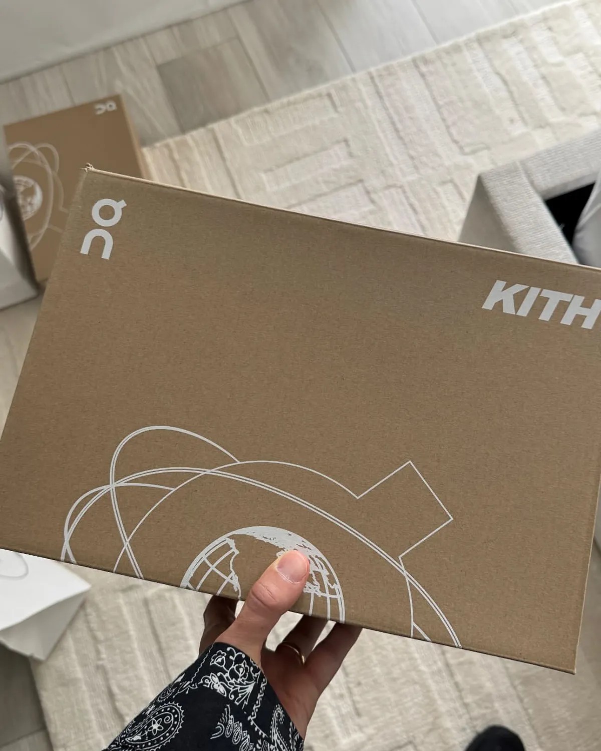 KITH,On  KITH 和这个牌子联名了！上脚效果曝光！