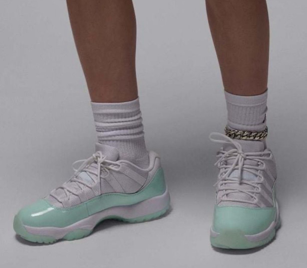 Air Jordan 11 Low,Igloo,AH7860  上半年别忘了有双 AJ11！上脚来了！