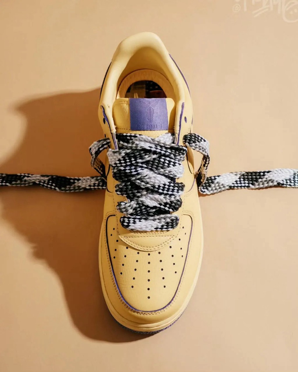 Kobe Bryant,Nike,Air Force 1 L  不惜重新开模！这双 Nike「科比新鞋」细节第一次见……
