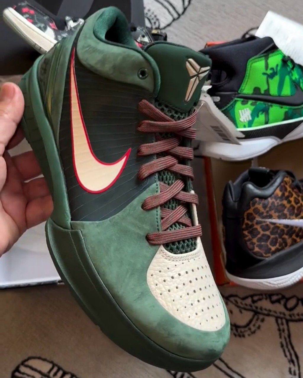 Nike,Kobe 4 Protro PE,字母哥  首次公开！字母哥 x Kobe 战靴曝光！