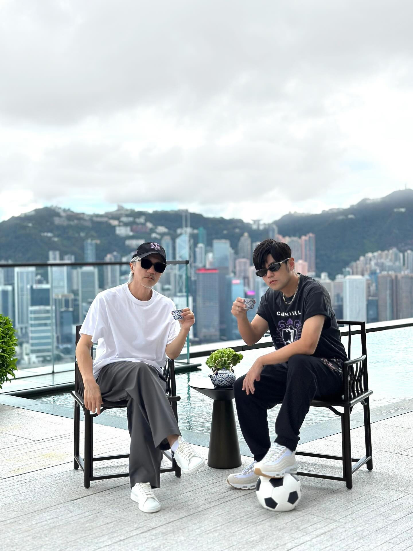 CLOT,Stan Smith,adidas  周星驰、周杰伦罕见合影，上脚了这双新鞋！陈冠希激动转发
