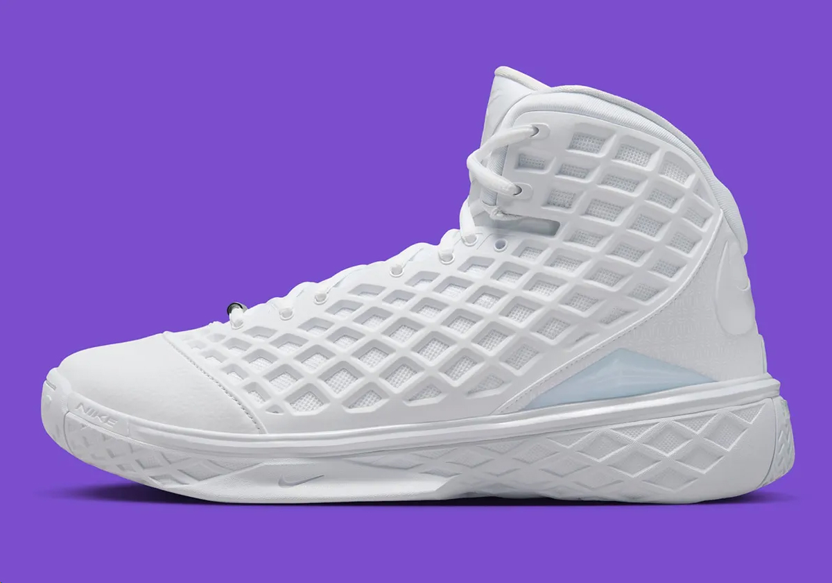 Nike,Kobe 3 Protro,科比,Halo,HM4  首款 Kobe 3 Protro 发售倒计时！更多「专属细节」曝光！
