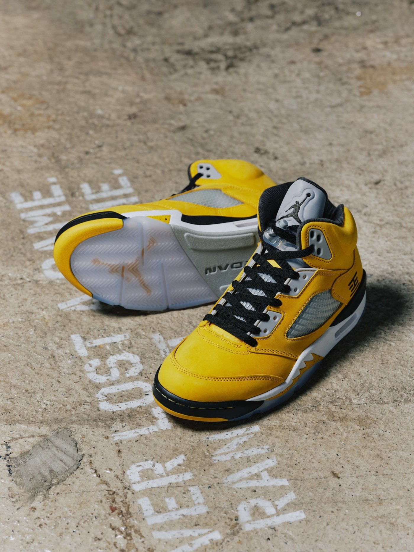 IO3372-700,AJ5,Air Jordan 5,东京  分多轮发售！AJ5「Tokyo」货量大小是...