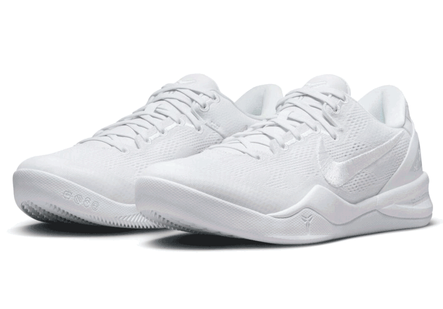 HM4351-100,Kobe 3,Nike  每年的八月都有这样一双「Nike Kobe」战靴！今年这双格外惊喜…