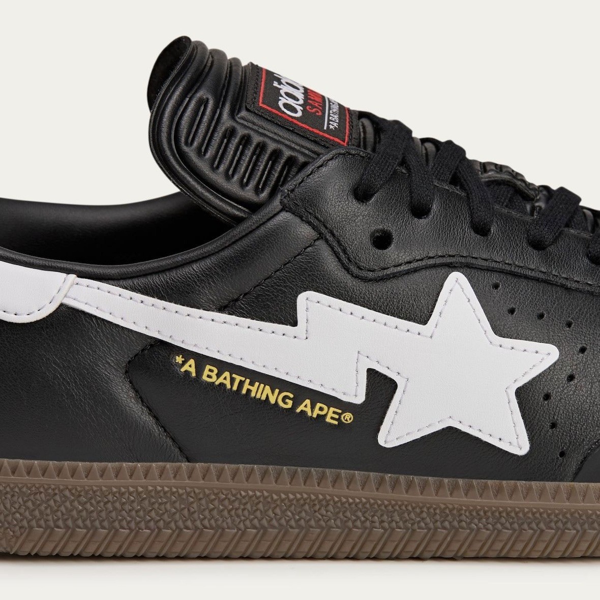 JR9246,JR9245,BAPE,adidas,三叶草  抢手的 BAPE x 阿迪联名鞋又出新款了！换鞋型了...