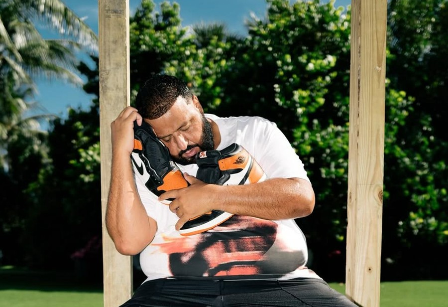 明星上脚  DJ Khaled 整新活儿！穿 AJ 复刻乔丹名场面！