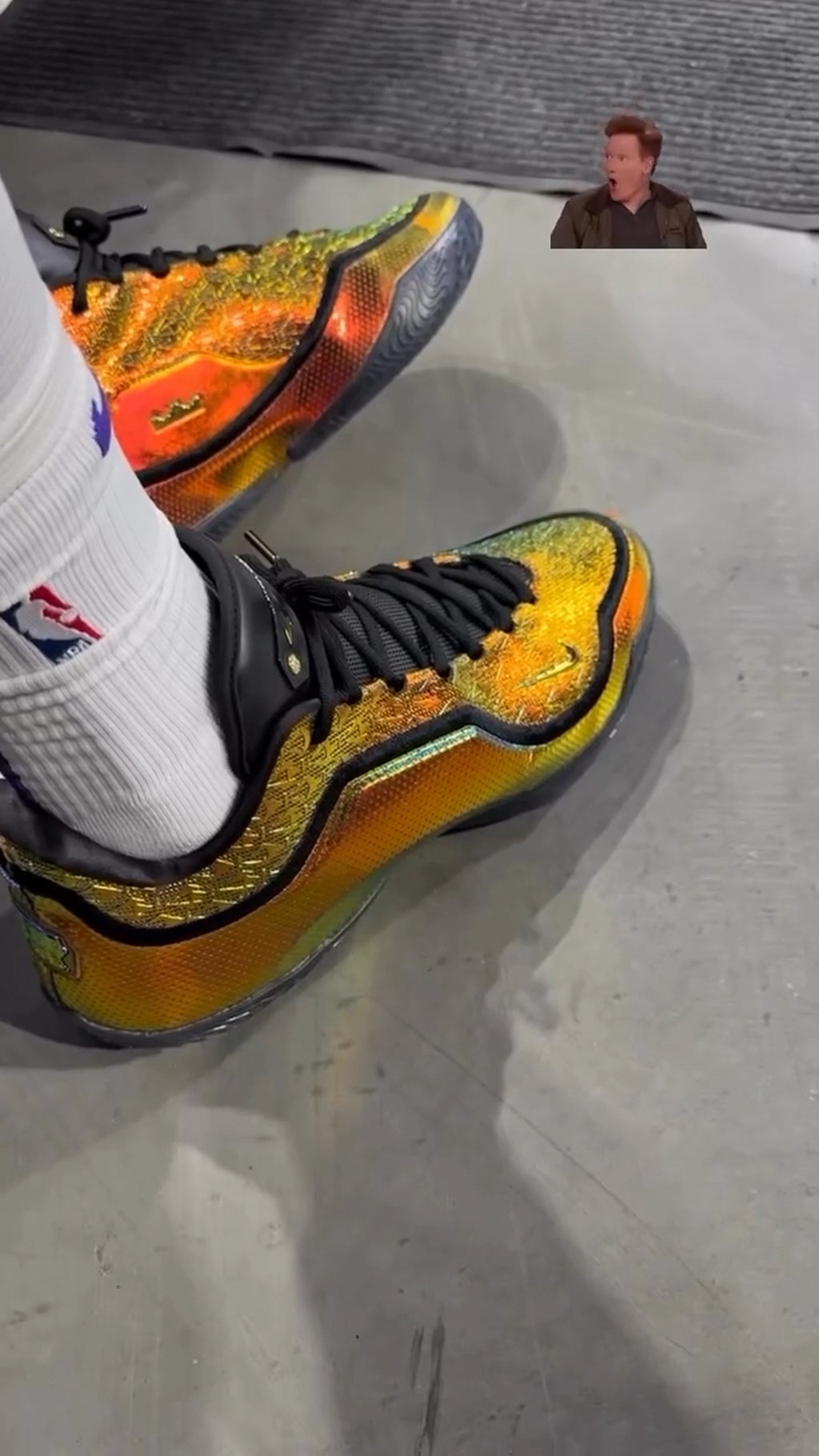 Nike,LeBron 23  居然是「双版本」！？詹姆斯亲晒 LBJ23！信息量太大了！