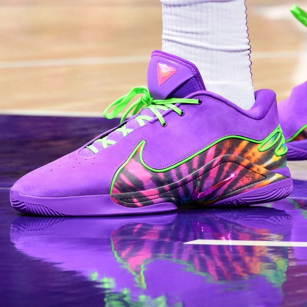 Nike,LeBron 23  好兄弟帮带货！浓眉上脚 LBJ23 新配色！