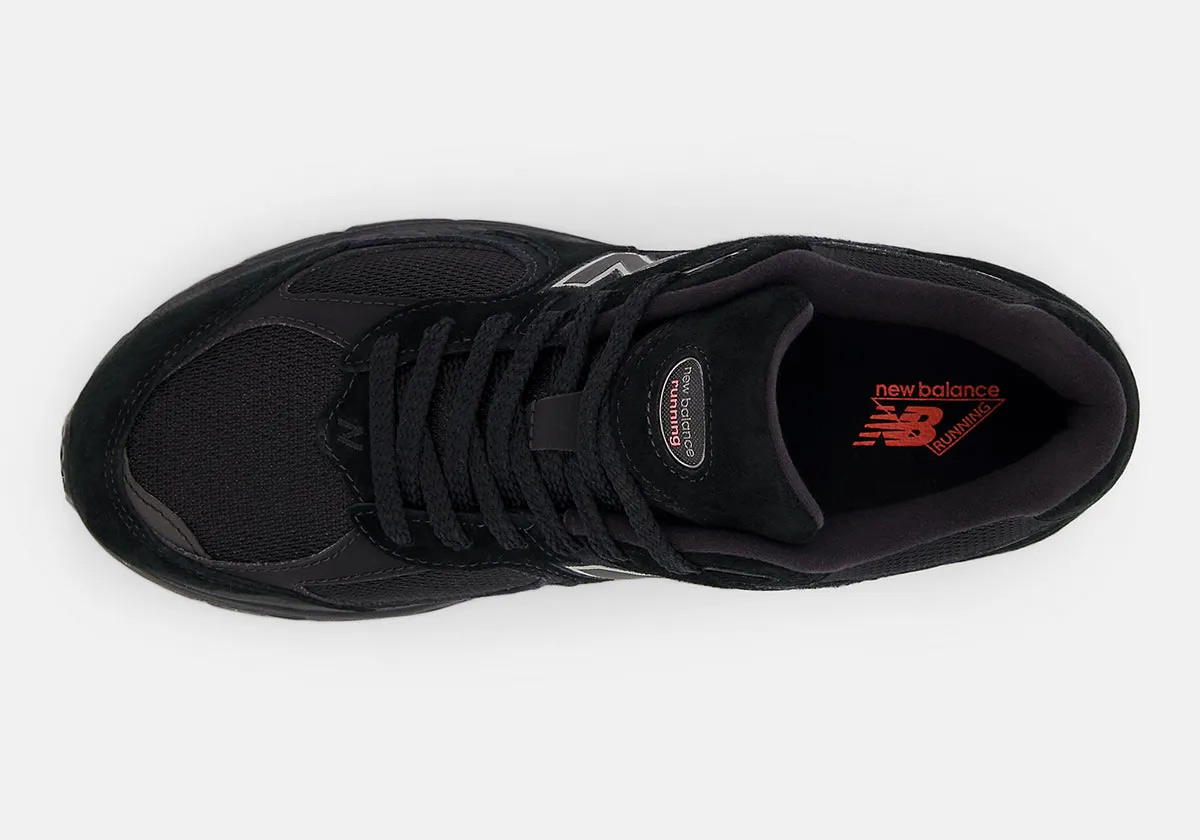 2002R,New Balance  穿搭利器！NB 2002R 迎来「黑武士」配色！