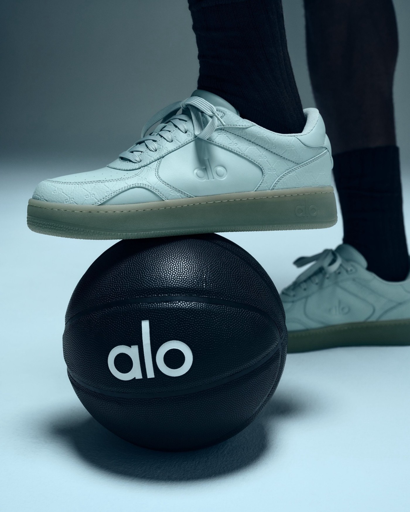吉米巴特勒,alo  「吉米·巴特勒」联名新鞋曝光！没想到是这个品牌！