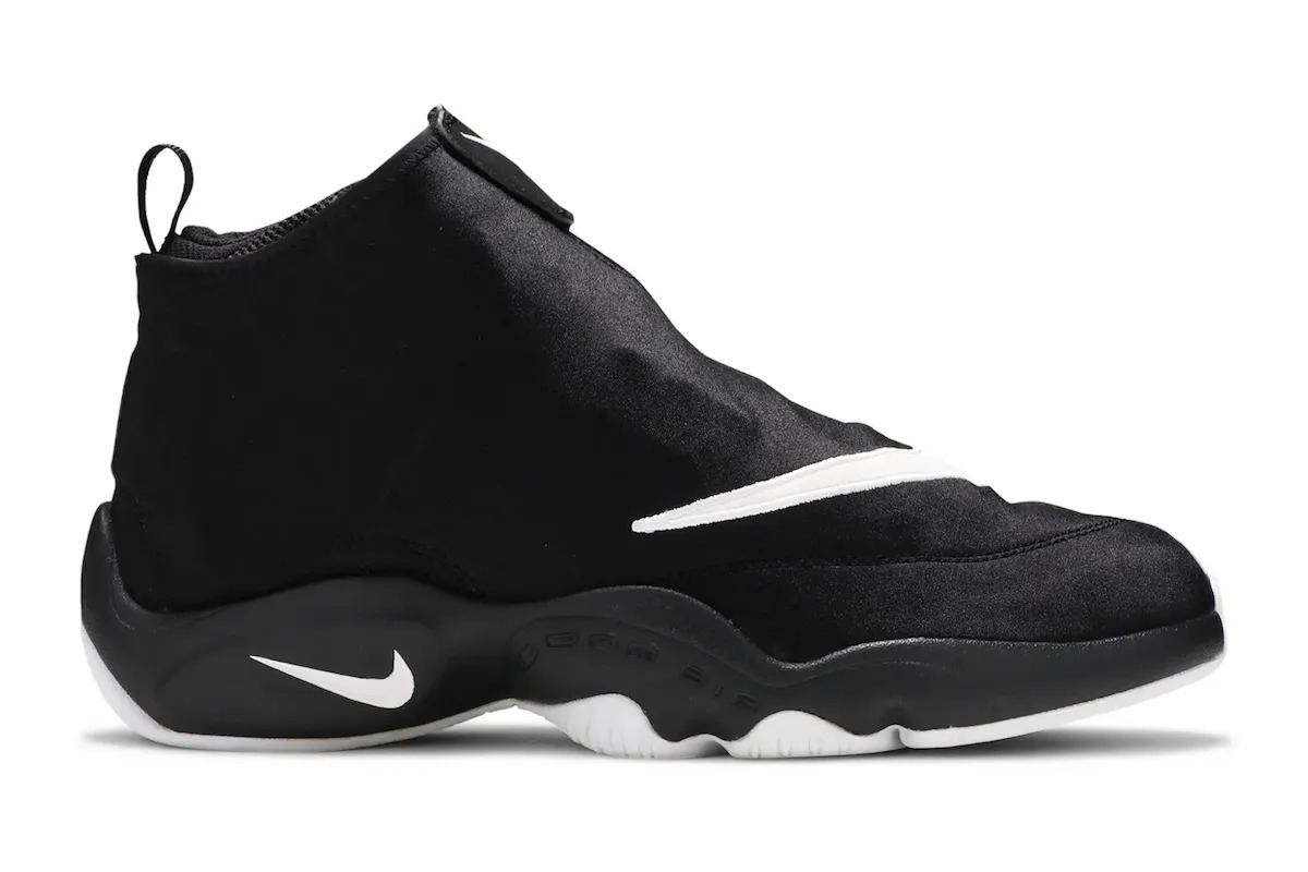 IV6206-010,The Glove  爷青回！佩顿的 Nike「手套」战靴，即将回归！