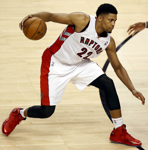 明星鞋报:鲁迪 盖伊本赛季球鞋回顾