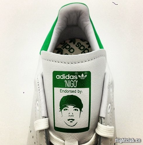 NIGO出现在adidas,Stan,Smith,鞋  NIGO出现在adidas Stan Smith 鞋舌之上