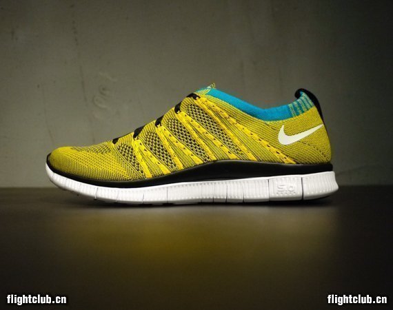 Nike,Free,Flyknit,HTM,SP,旅程黄  Nike Free Flyknit HTM SP 旅程黄/淡木炭/荧光蓝 现已发售