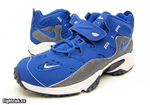 Nike,Air,Turf,Raider,蓝/白/黑  Nike Air Turf Raider 蓝/白/黑 配色