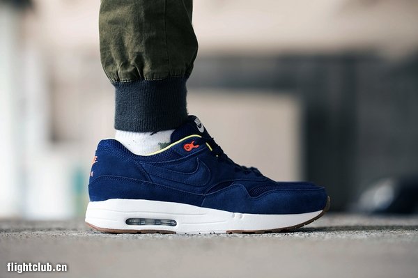 A.P.C.,x,Nike,Air,Max,1,联名鞋  A.P.C. x Nike Air Max 1 联名鞋款近赏