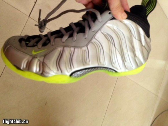 Nike,Air,Foamposite,One,荧光色  Nike Air Foamposite One 荧光色/酷灰迷彩 实物曝光