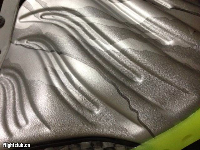 Nike,Air,Foamposite,One,荧光色  Nike Air Foamposite One 荧光色/酷灰迷彩 实物曝光