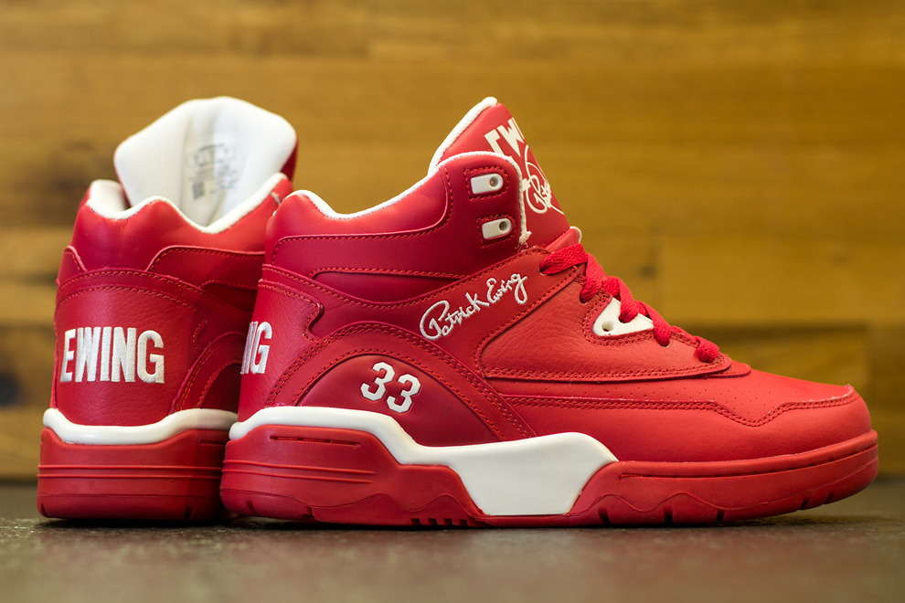 ewing athletics guard 全新"scarlet red"配色