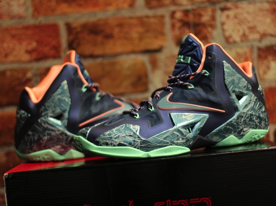 Nike,LeBron,11,私人定制“镭 LBJ11 Nike LeBron 11 镭射版定制鞋款实物图赏