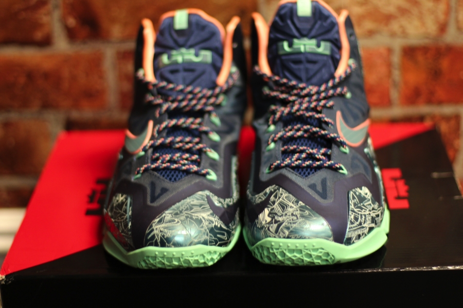 Nike,LeBron,11,私人定制“镭 LBJ11 Nike LeBron 11 镭射版定制鞋款实物图赏