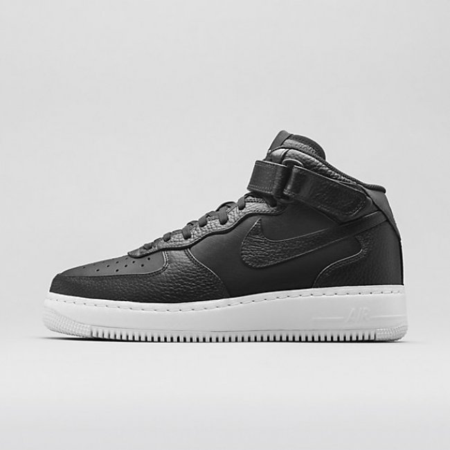 经典重塑——Nike,Air,Forc  经典再造，Nike Air Force 1 Mid CMFT 全新登场