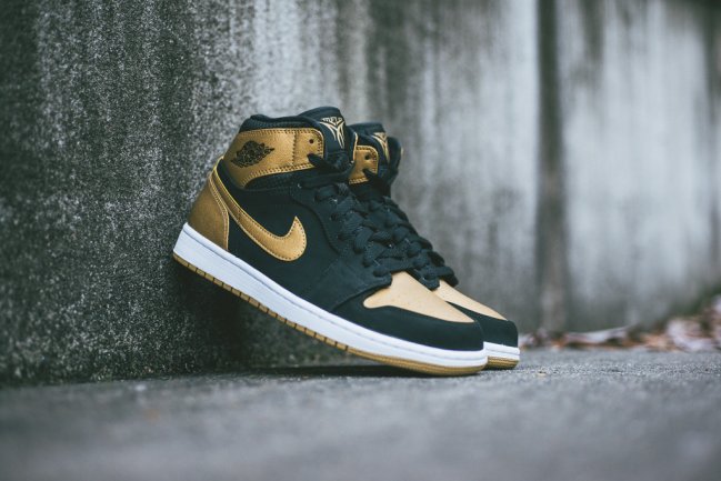 Air,Jordan,1,Retro,High,“Melo” 332550-026AJ1 Air Jordan 1 Retro High “Melo”PE 即将发售