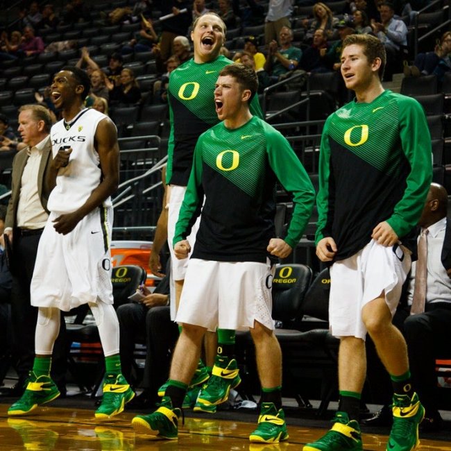 Nike,Zoom,LeBron,Soldier,8,俄勒 士兵8 Nike Zoom Soldier 8 PE "Oregon Ducks" 亮相 NCAA 赛场