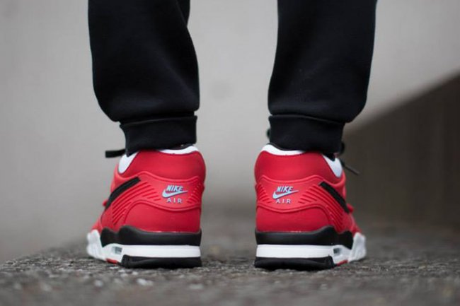 球鞋资讯,球鞋新闻,时尚杂  Nike Air Trainer 3 “University Red” 新色登场