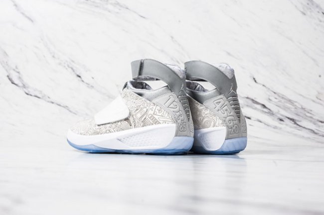 球鞋资讯,球鞋新闻,时尚杂 743991-100AJ20镭射 Air Jordan XX  "Laser" 镭射配色高清图赏