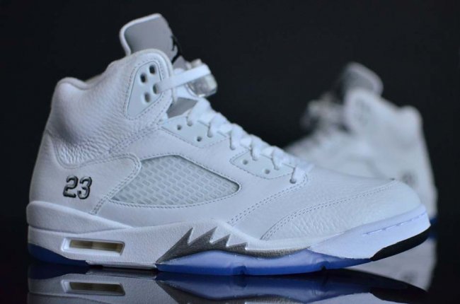 Air,Jordan,5,Retro,白银,即将上 136027-130AJ5 Air Jordan 5 “Metallic Silver” 白银配色全新图赏