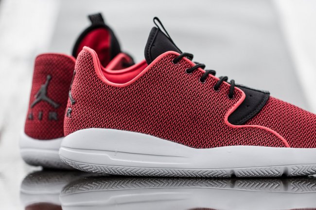 Jordan,Eclipse,“University,Re  Jordan Eclipse “University Red” 校园红亮相