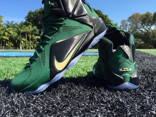 Nike,LeBron,12,SVSM客场PE,实物 LBJ12 LeBron 12 "SVSM Away" 客场配色亮相