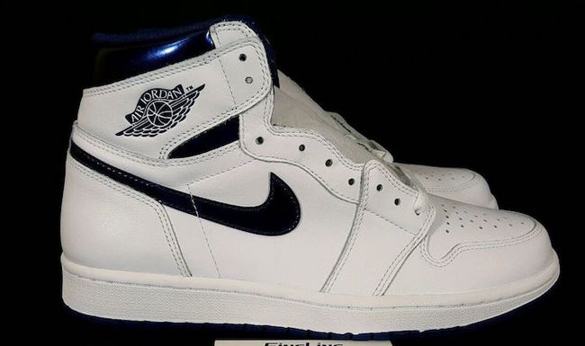 555088-106,AJ1 High OG,Air Jor 555088-106AJ1 首次复刻！Air Jordan 1 OG Retro High “Metallic Navy” 即将发售