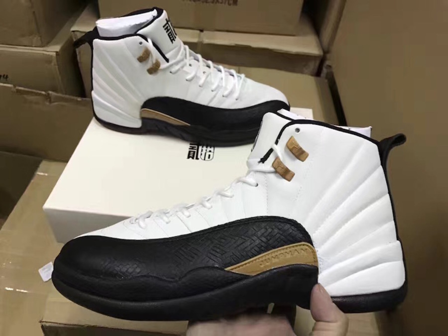 881427-122,AJ12,Air Jordan 12 881427-122AJ12 别忘了！年底还有这双 Air Jordan 12！