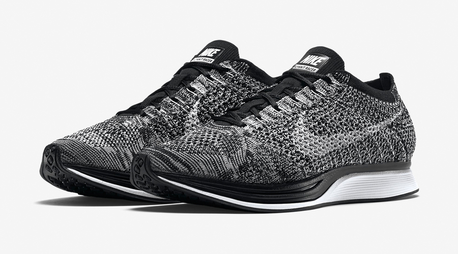 526628-012,Flyknit Racer,Nike 526628-012 中国区 2 月 15 日，人气王奥利奥 Flyknit Racer 将再度发售