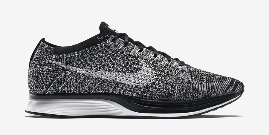 526628-012,Flyknit Racer,Nike 526628-012 中国区 2 月 15 日，人气王奥利奥 Flyknit Racer 将再度发售