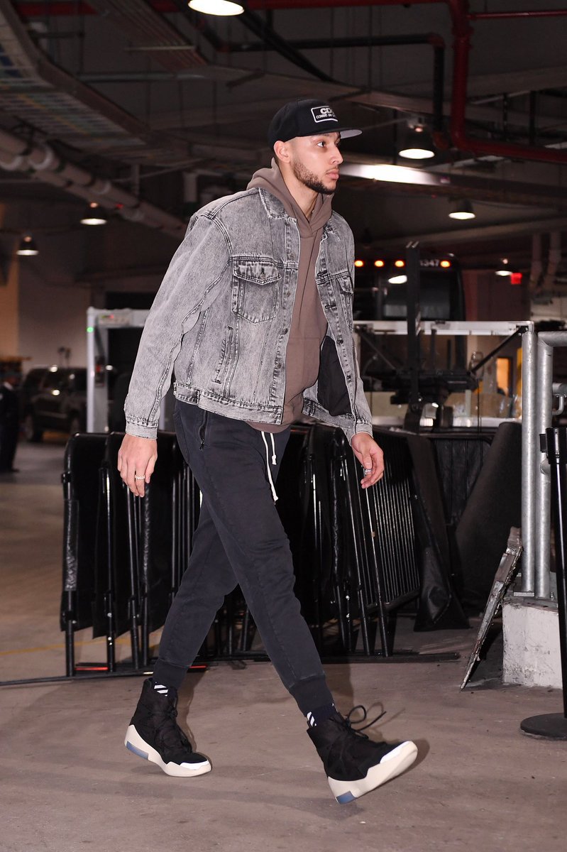 这周猛货有点多哦海外明星一周球鞋上脚精选1112